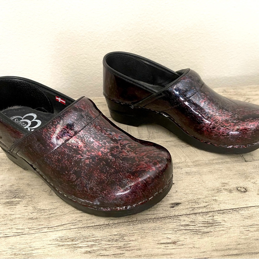 Sanita womens clogs